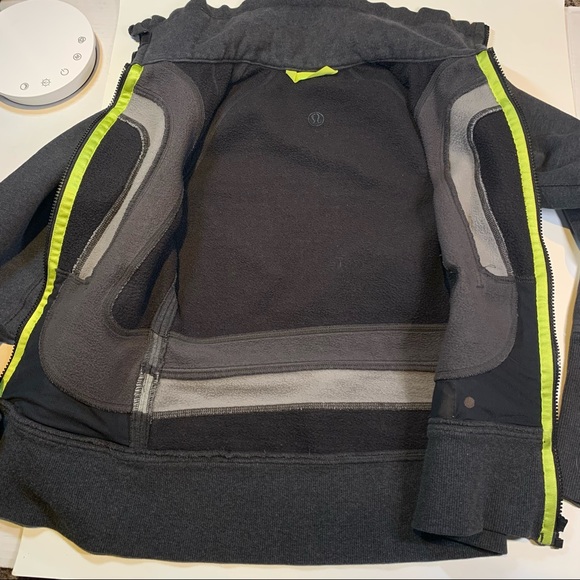 Sz. 4 Lululemon grey mock neck zip up sweater - Picture 10 of 11